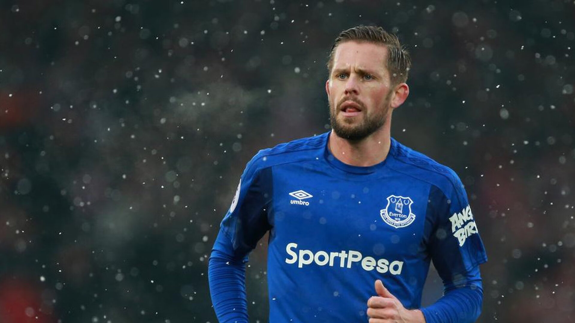 金玟哉爆发,塞维利亚狂胜威尔士,一场战术与意志的完美风暴